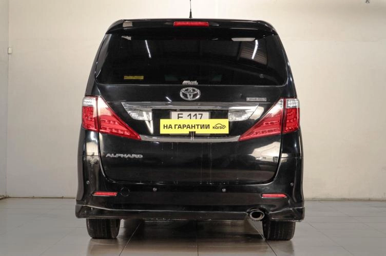 Toyota Alphard 5 из 6