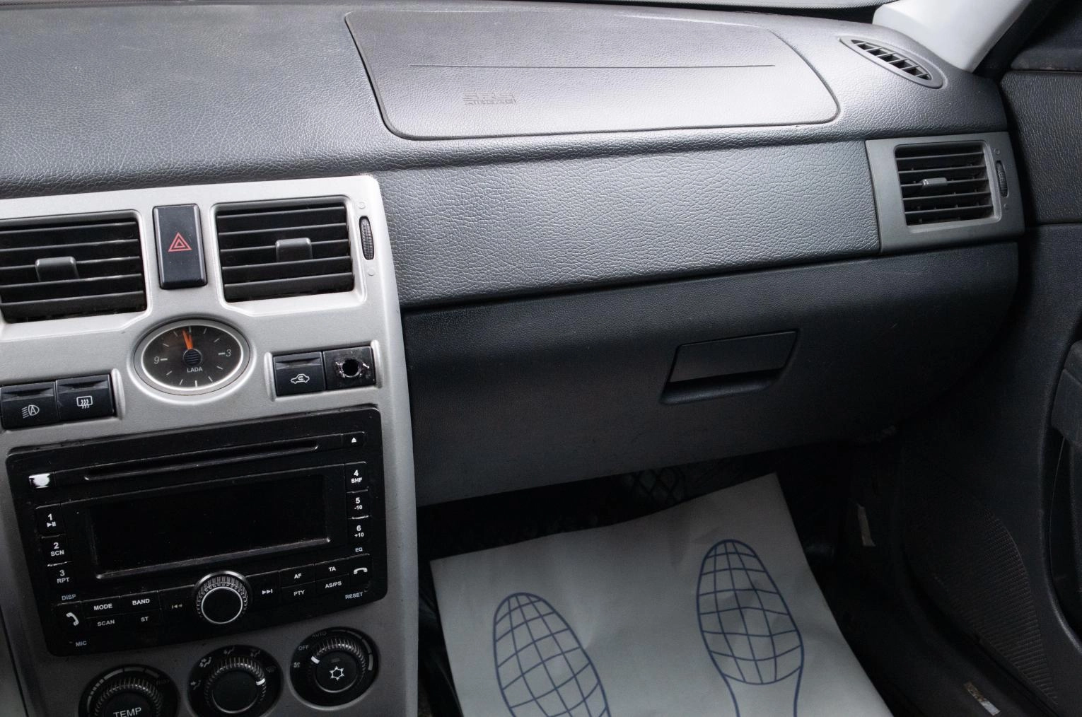 ВАЗ (LADA) Priora 10 из 16