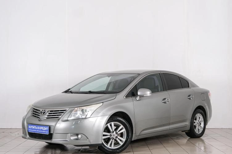 Toyota Avensis 3 из 6