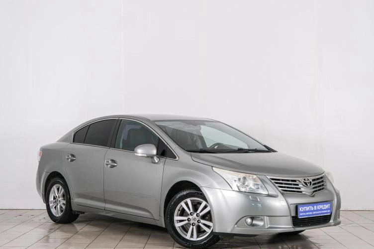 Toyota Avensis 1 из 6