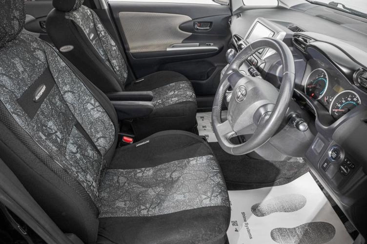 Toyota Wish 10 из 22