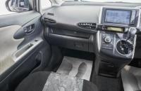Toyota Wish 17 из 22