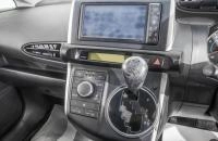 Toyota Wish 16 из 22