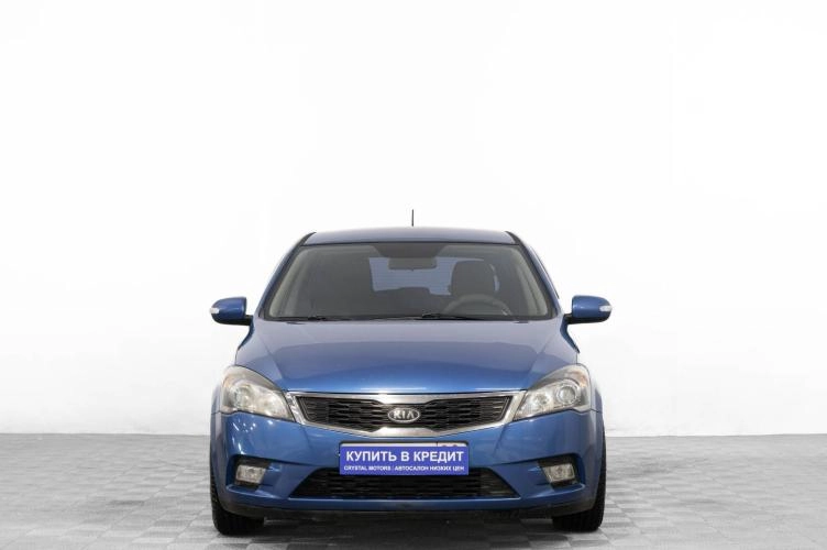 KIA cee'd 2 из 23