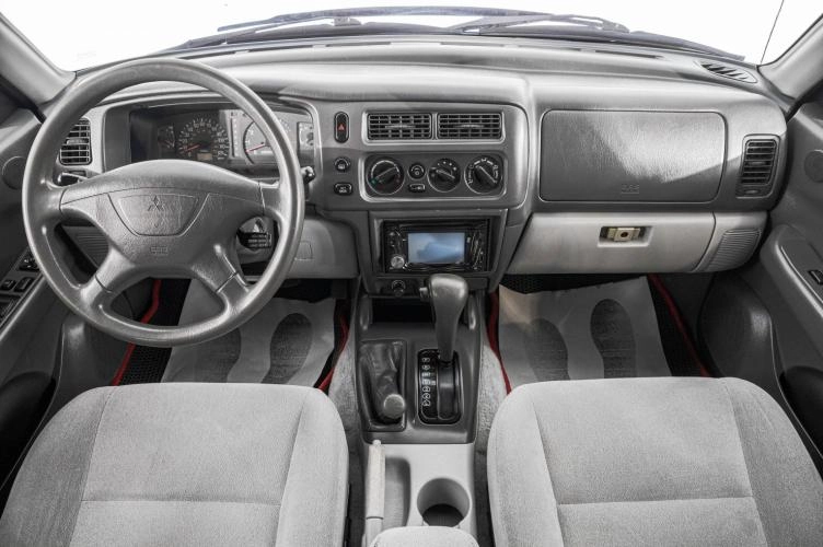 Mitsubishi Montero Sport 9 из 22