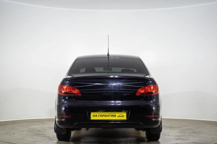 Peugeot 408 5 из 6