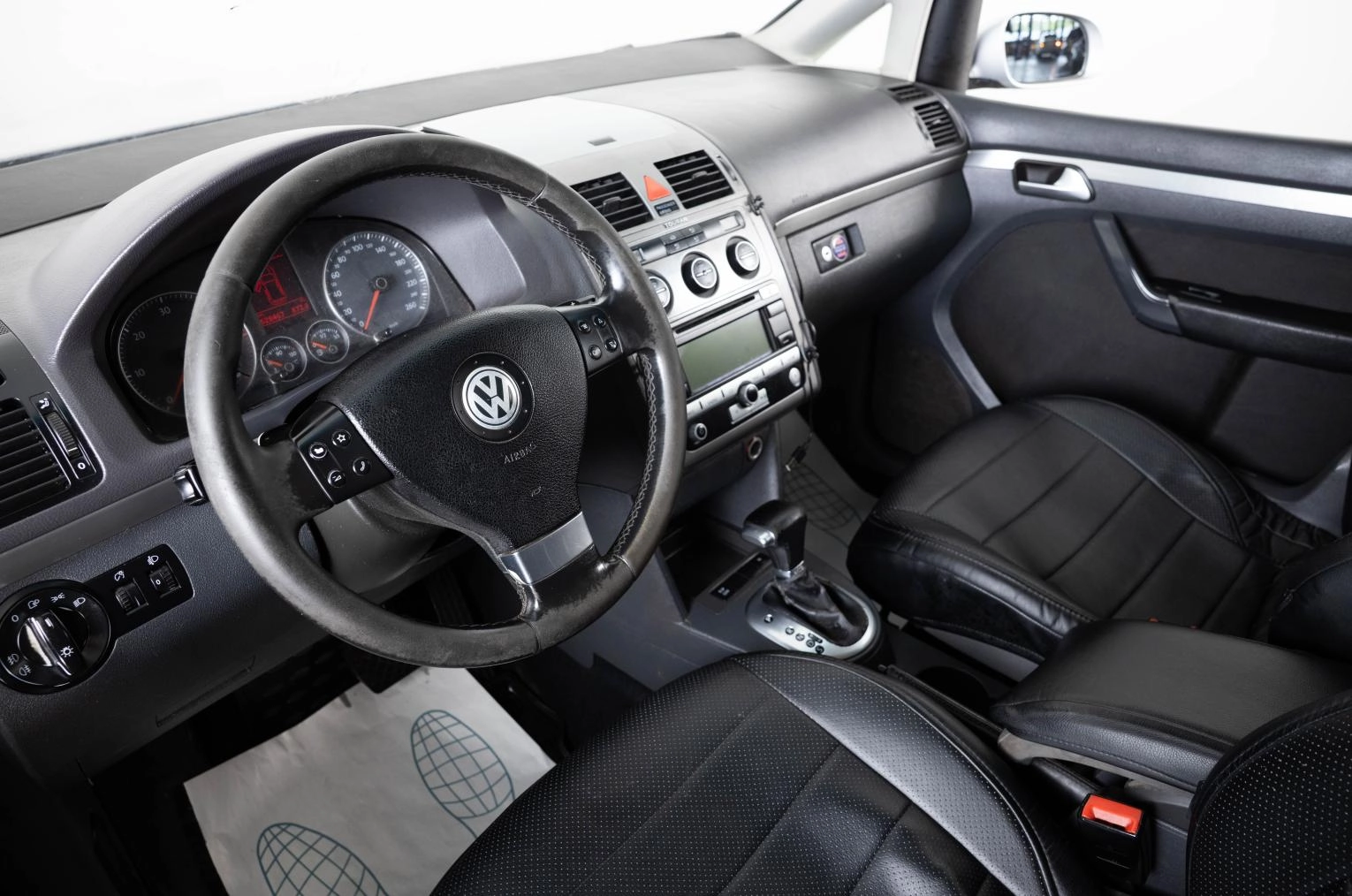 Volkswagen Touran 7 из 22