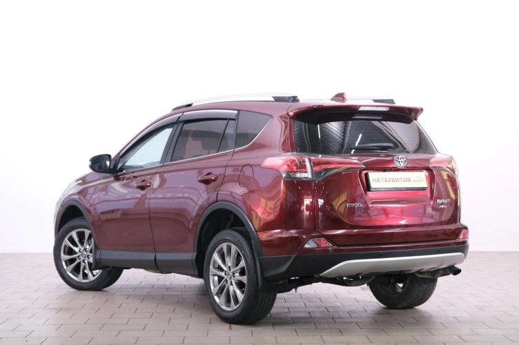 Toyota RAV4 4 из 6