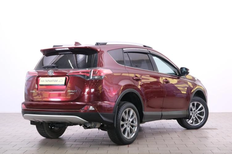 Toyota RAV4 6 из 6