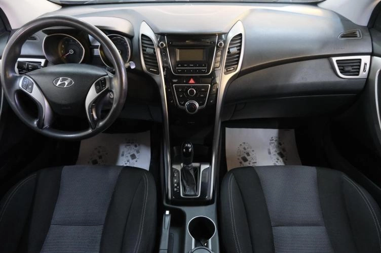 Hyundai i30 13 из 21