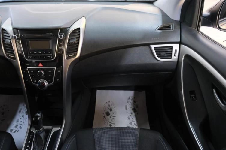 Hyundai i30 16 из 21