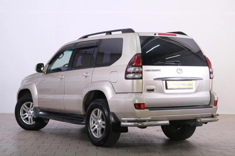 Toyota Land Cruiser Prado 4 из 6