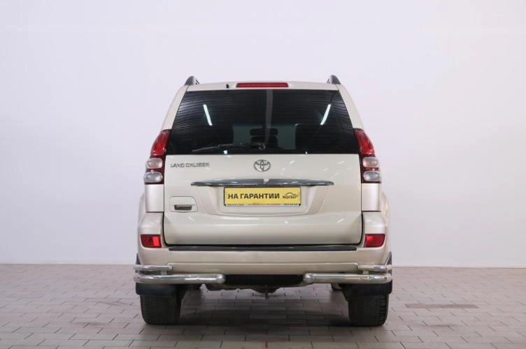 Toyota Land Cruiser Prado 5 из 6