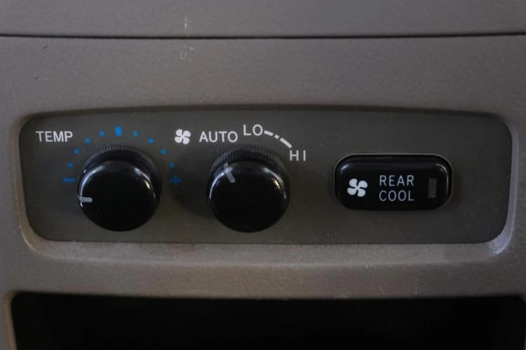 Toyota Land Cruiser Prado 21 из 23