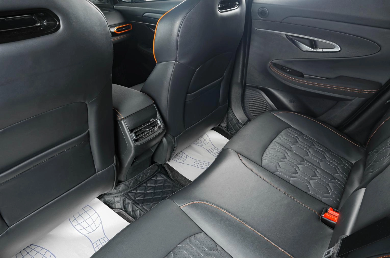 Changan UNI-T 8 из 22