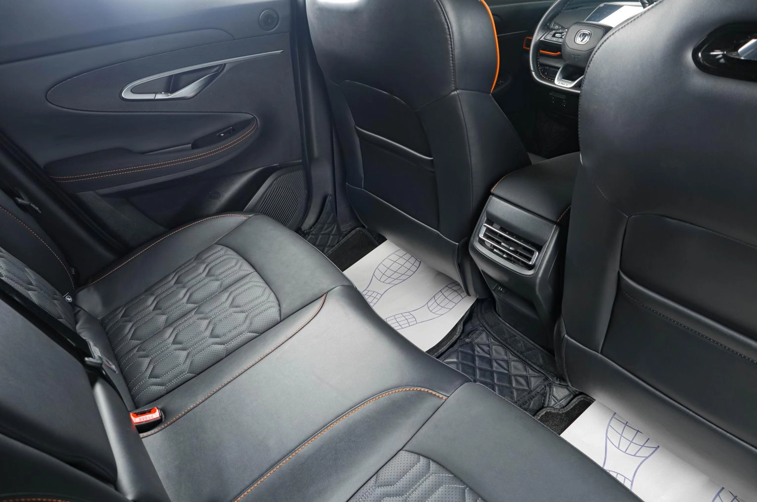 Changan UNI-T 9 из 22