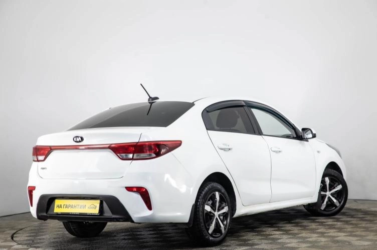 KIA Rio 4 из 6