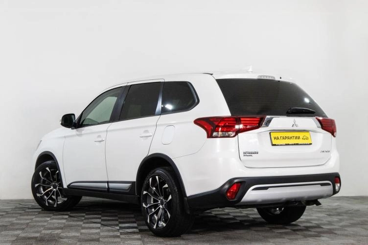 Mitsubishi Outlander 6 из 6