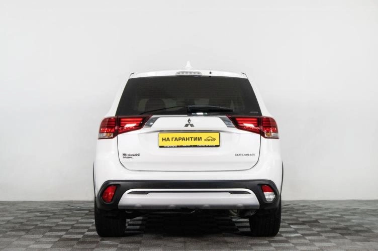 Mitsubishi Outlander 5 из 6