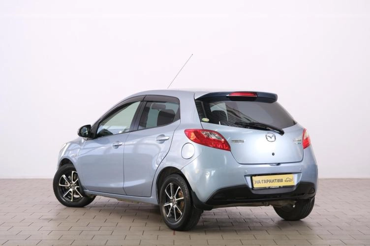 Mazda Demio 4 из 6
