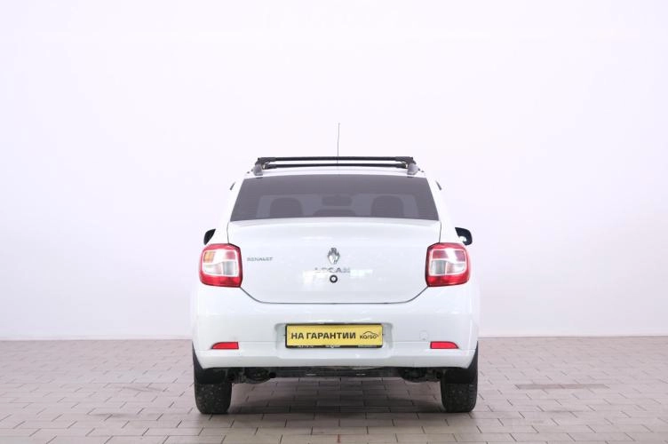 Renault Logan 5 из 6