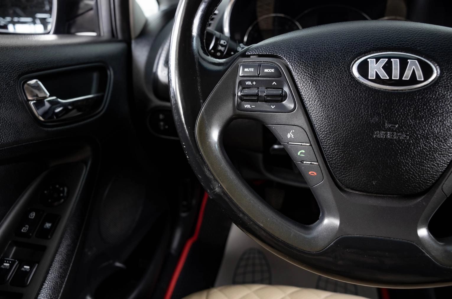 KIA Cerato 17 из 23