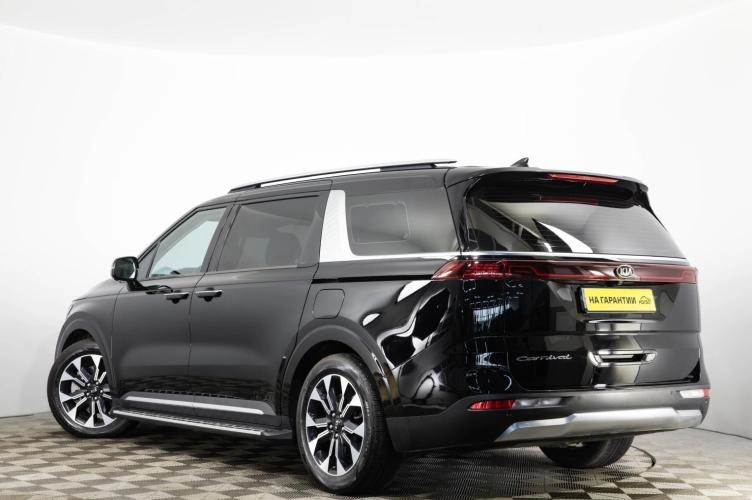 KIA Carnival 6 из 6