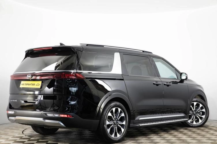 KIA Carnival 4 из 6