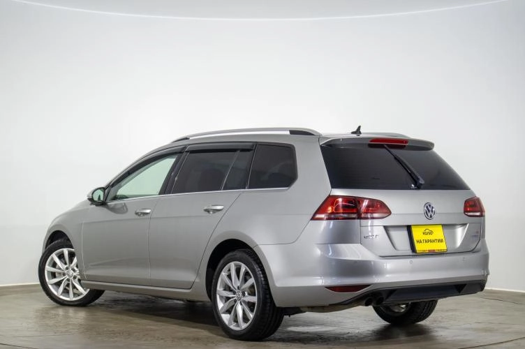Volkswagen Golf 6 из 6