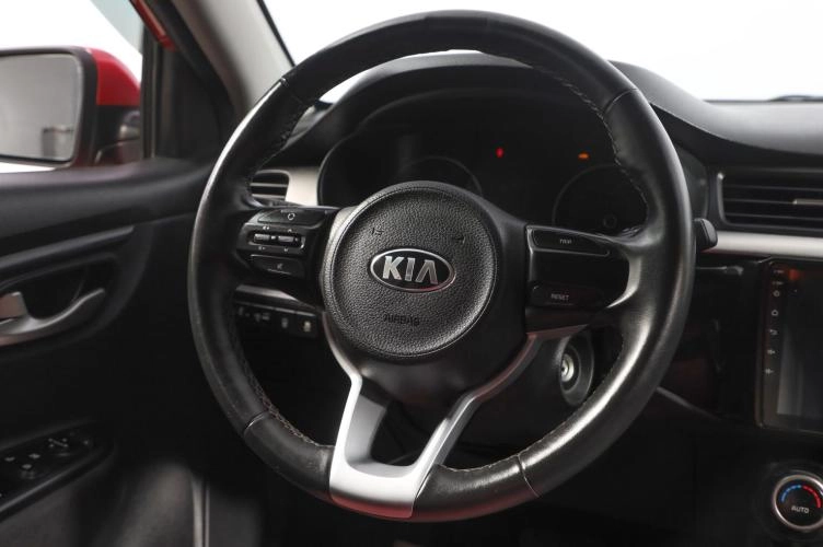 KIA Rio 11 из 17