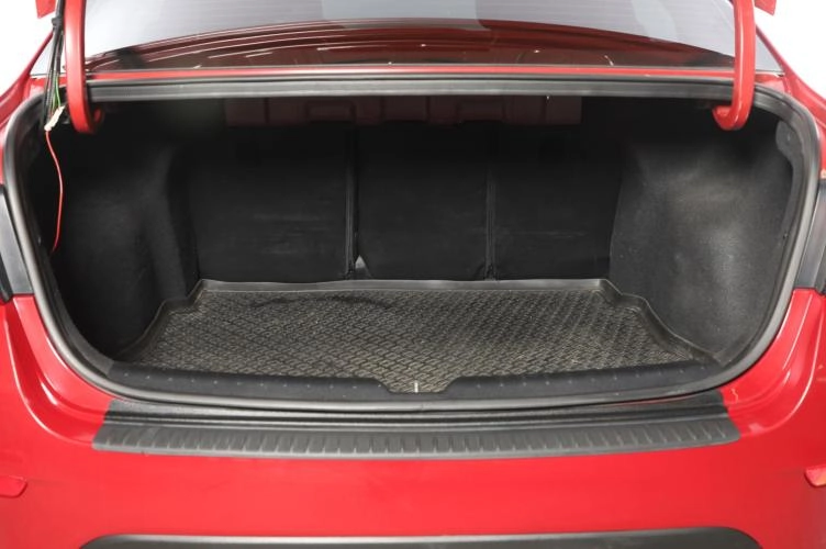 KIA Rio 17 из 17
