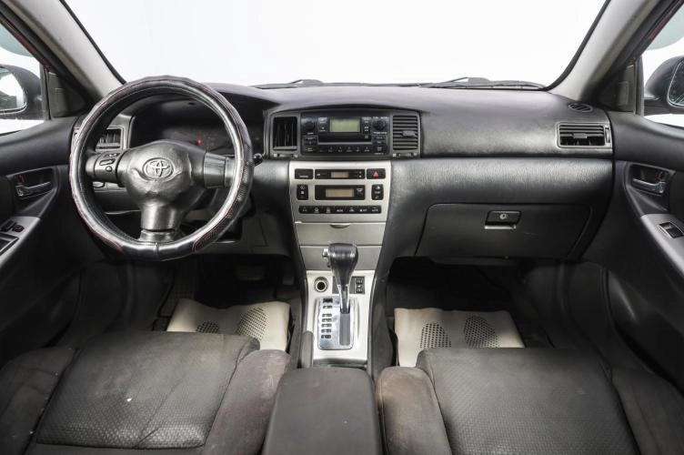Toyota Corolla 8 из 17