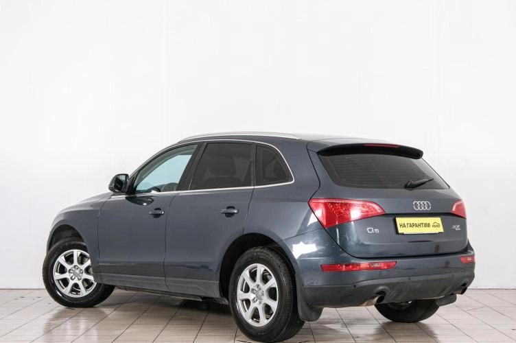 Audi Q5 4 из 6