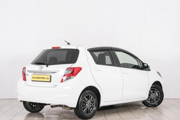 Toyota Vitz 6 из 6