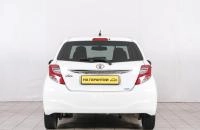 Toyota Vitz 5 из 21