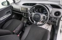 Toyota Vitz 8 из 21
