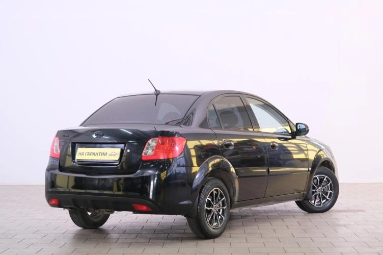 KIA Rio 6 из 6