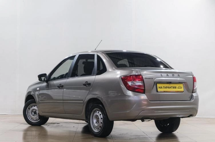 ВАЗ (LADA) Granta 4 из 6