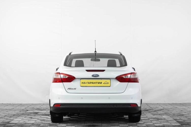 Ford Focus 5 из 6