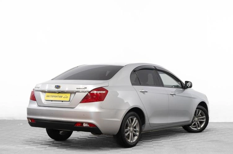 Geely Emgrand 7 4 из 6