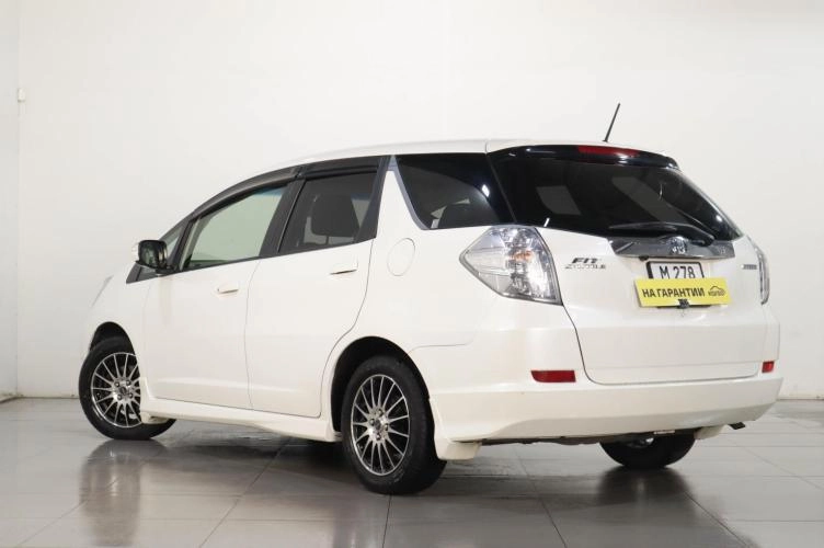 Honda Fit Shuttle 4 из 6