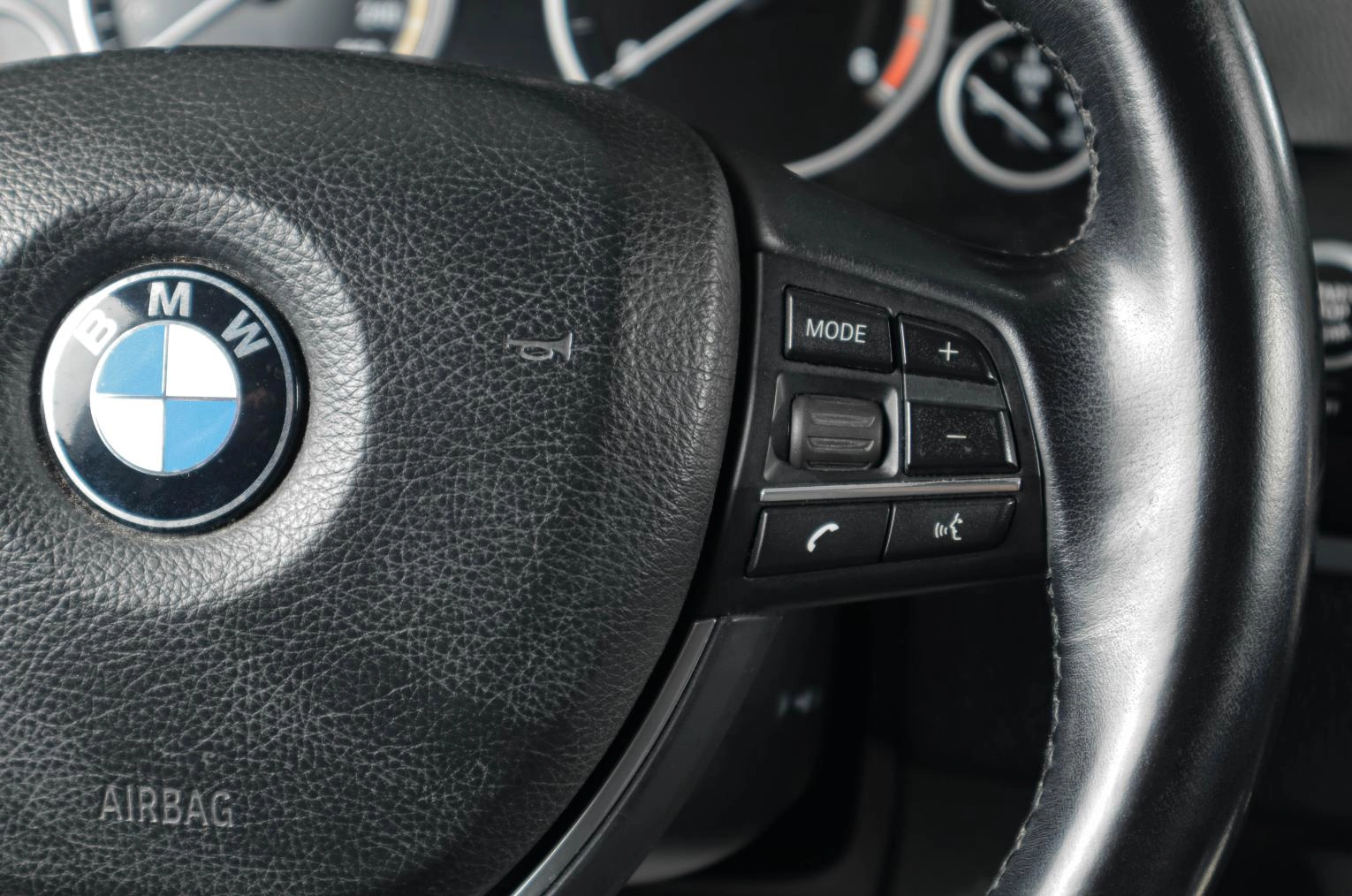 BMW 5 серия 15 из 19