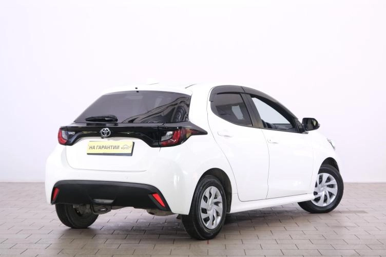 Toyota Yaris 6 из 6