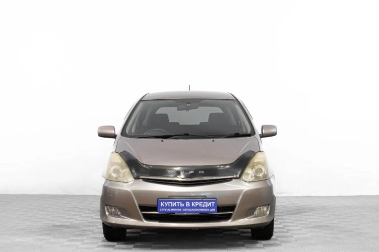 Toyota Wish 2 из 6