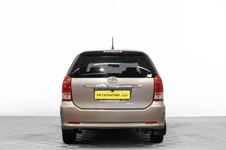 Toyota Wish 5 из 6