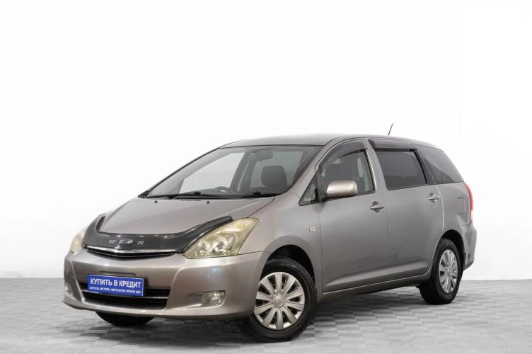 Toyota Wish 3 из 6