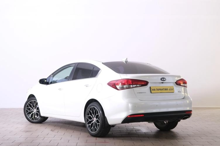KIA Cerato 4 из 6