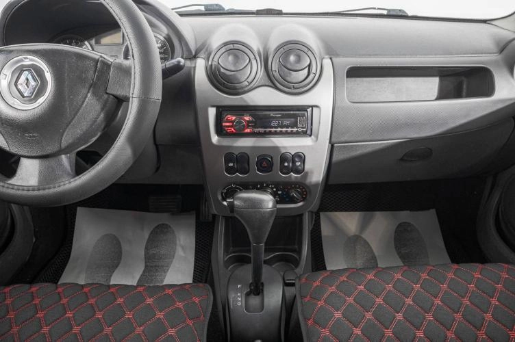 Renault Logan 11 из 18
