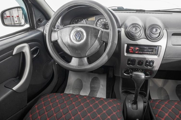 Renault Logan 10 из 18