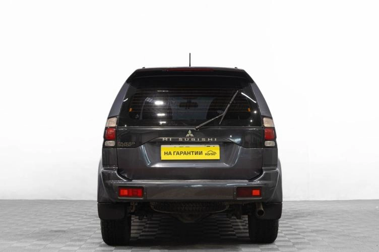 Mitsubishi Pajero Sport 5 из 6